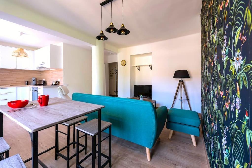 L'Azur 15'Plage 10'Port 5'Train Clim Wifi Pkg Lägenhet Toulon Exteriör bild