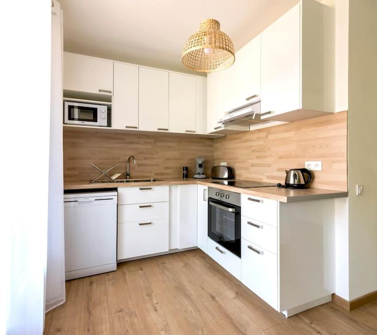 L'Azur 15'Plage 10'Port 5'Train Clim Wifi Pkg Lägenhet Toulon Exteriör bild